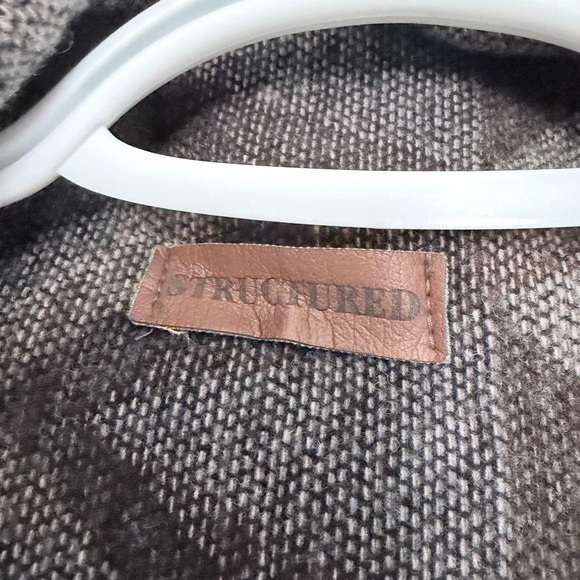 Structure Geometric Patterned Cape - Gray and Black - Picture 2 of 4